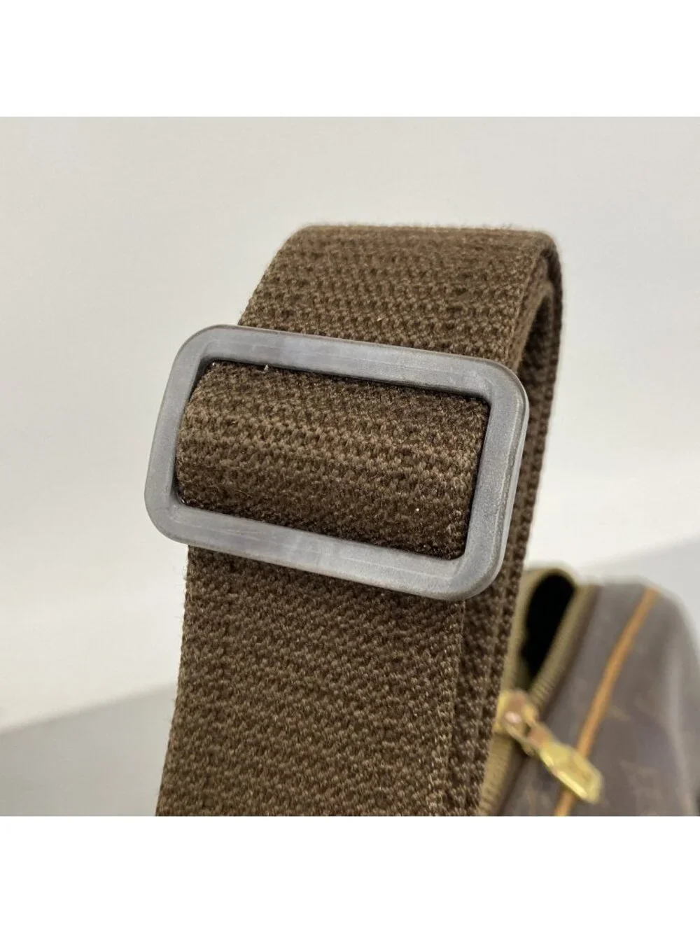 Louis Vuitton Shoulder Bag Monogram Reporter PM Brown